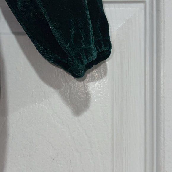 NEW Velvet Green SHEIN Baby Dress 80884 Christmas Dress! 6-9M NWT - Picture 4 of 8